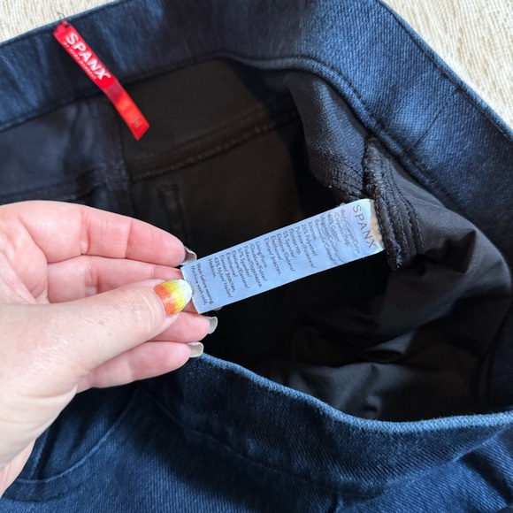 Spanx dark wash high rise pull on skinny jeans - Picture 3 of 7
